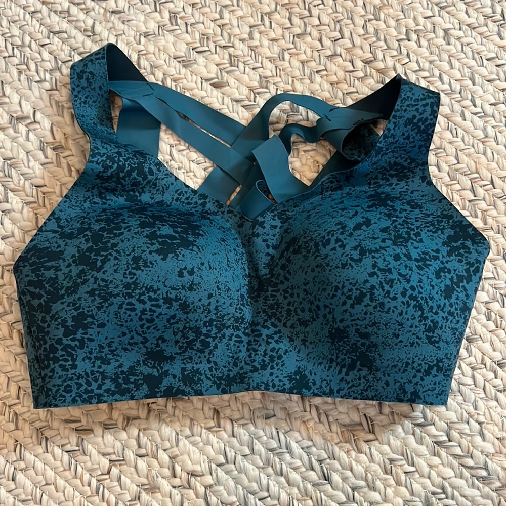 Lululemon Enlite Bra in 34B (Dissolve Desert Teal Submarine)